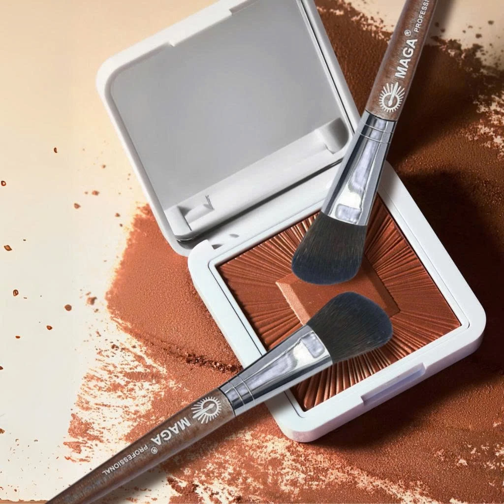 Cọ Trang Điểm Tạo Khối Mặt MAGA Angled Contour Brush MA117