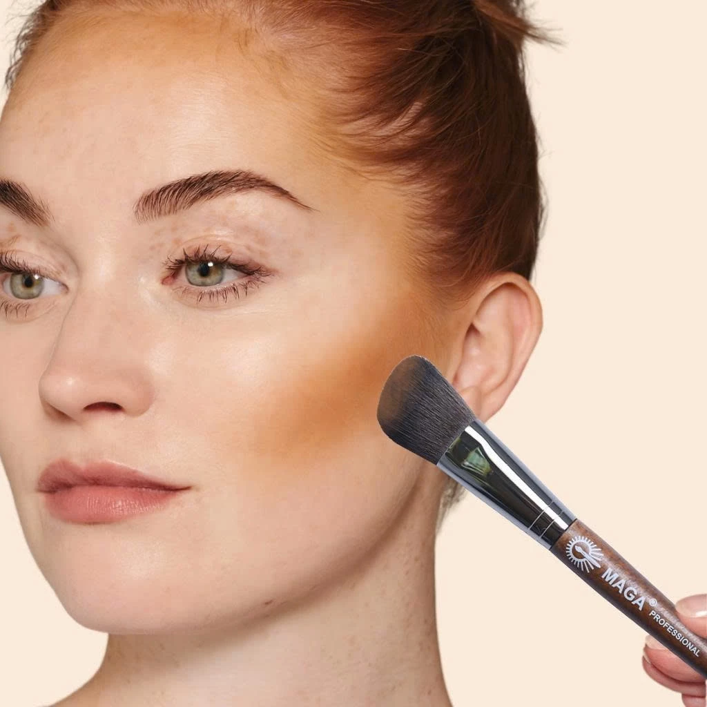Cọ Trang Điểm Tạo Khối Mặt MAGA Angled Contour Brush MA117